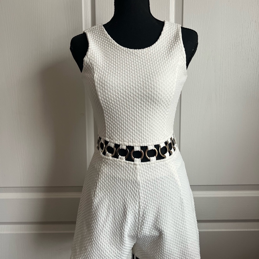 Marilyn Monroe White Textured Sleeveless Jumpsuit with Gold Belt Detail